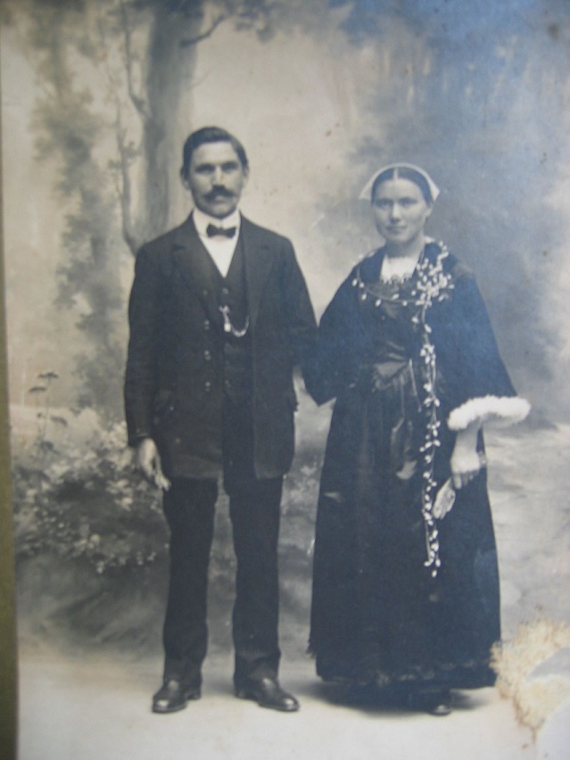 1919 Le Couple Gloux