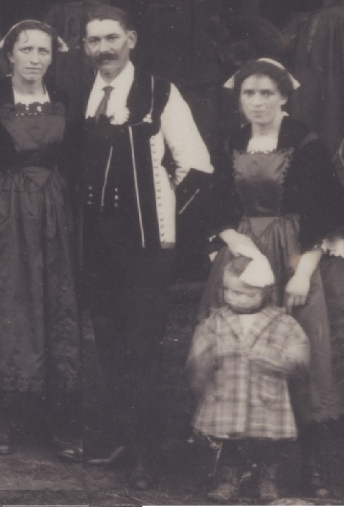 Joseph, Marie-Janne,Gisèle et Anne-Marie Jégoux