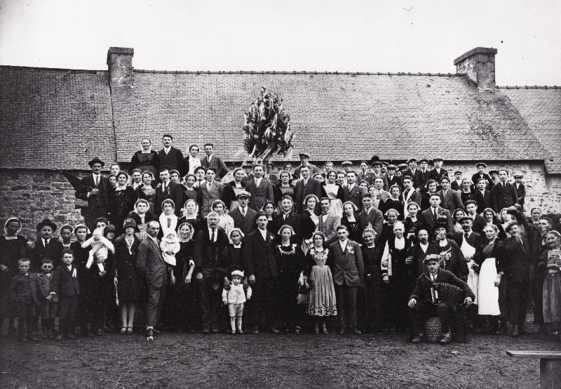 1928-mariage-le-crom-joseph-le-tohic-marie-mathurine