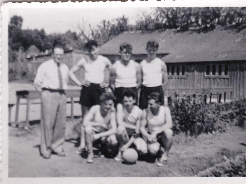 1953-equipe-de-volley-du-sourn