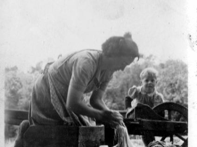 1950-angele-dacquay-epouse-nicolas-de-linguennec-et-daniel