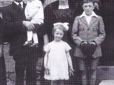 1930-virginie-camlann-et-sa-famille