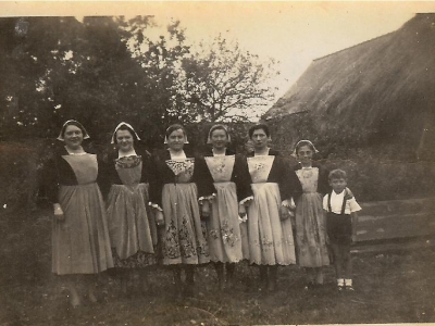 1940-jeannette-talmon-et-ses-amies